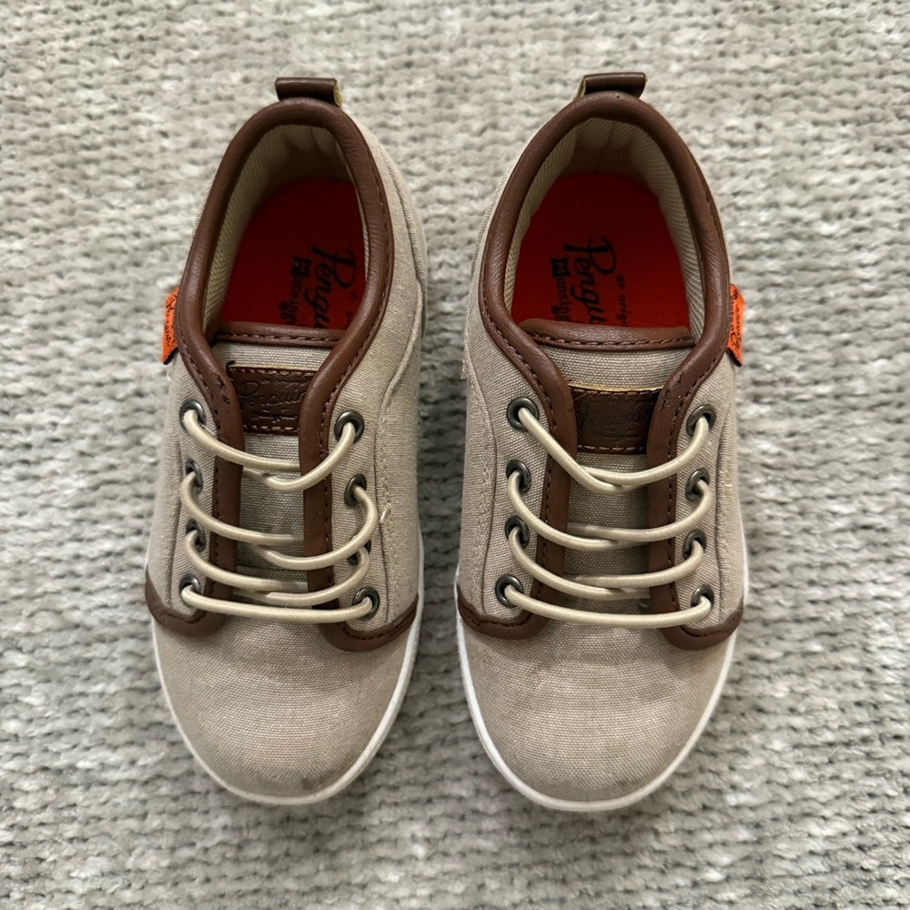Original‎ Penguin Kids Canvas Sneakers Beige Tan Brown Trim Size 9